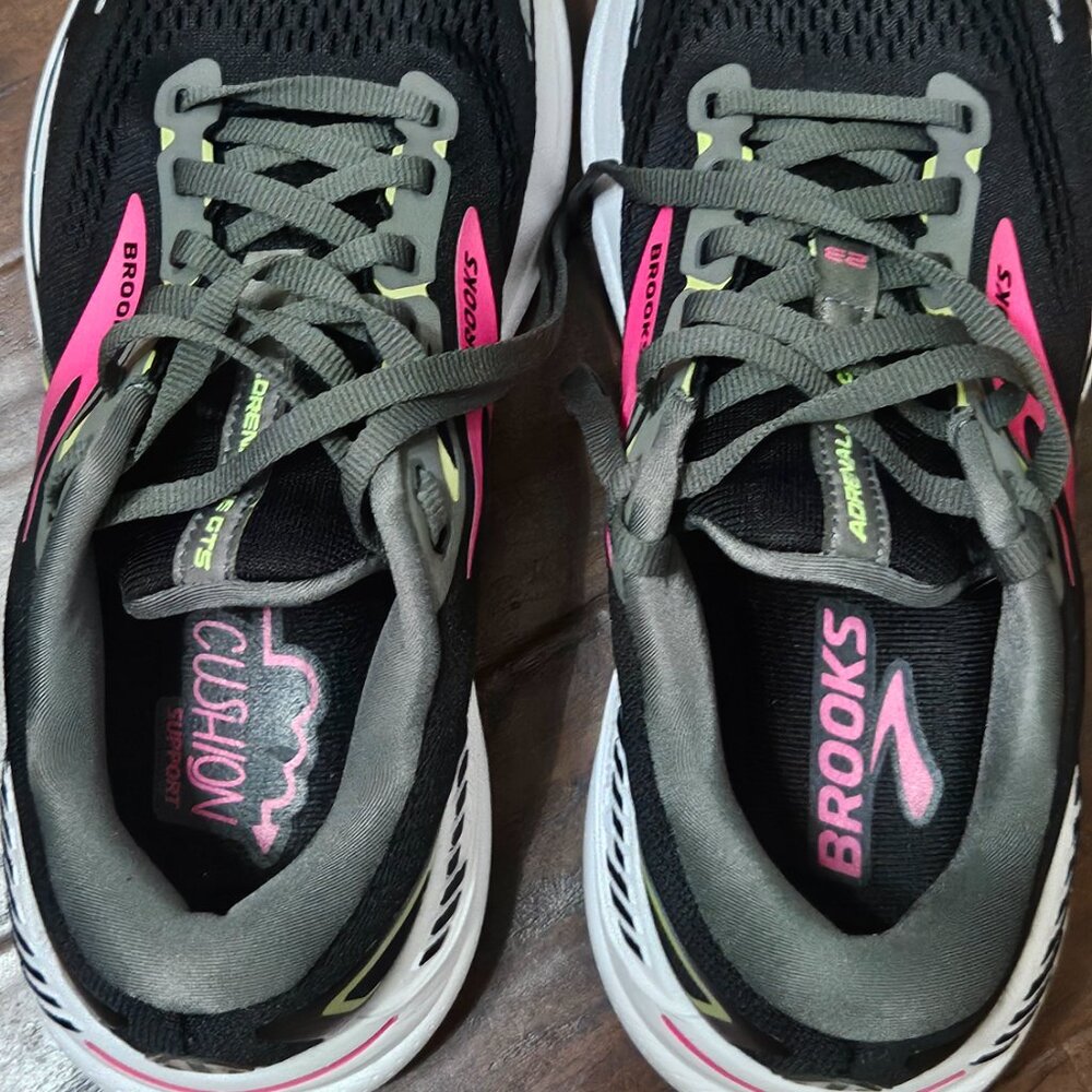 Brooks Adrenaline GTS 23 Black Pink Women's Size 8.5